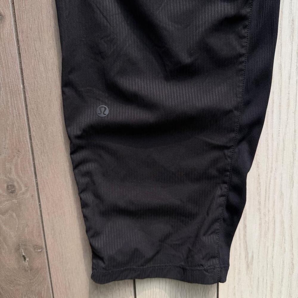 Lululemon dance studio crop pant - Picture 5 of 7